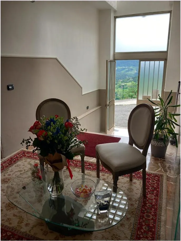 Hotel Il Castello Di Venere à Rota d'Imagna Italie